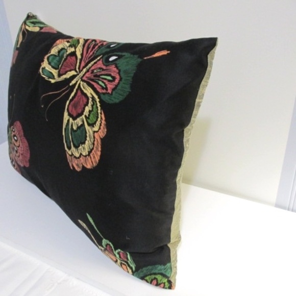 Butterfly Pillow Case - Picture 5 of 6